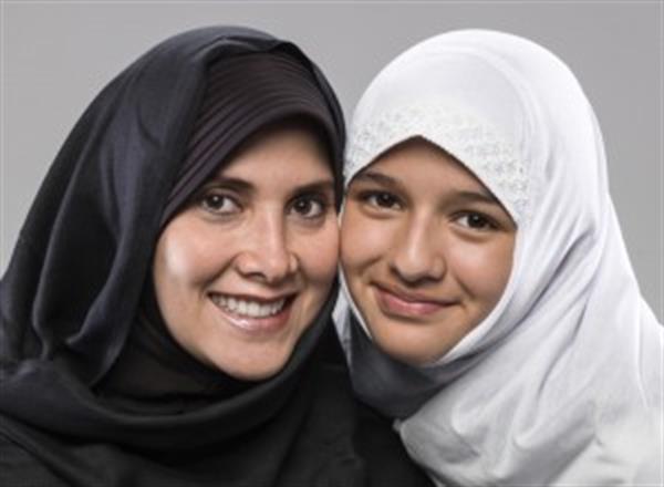 پوشش مادر چه تاثیر تربیتی بر حجاب فرزندان دارد؟
